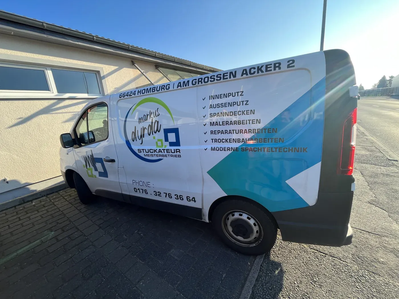 Fahrzeugbeschriftung Transporter