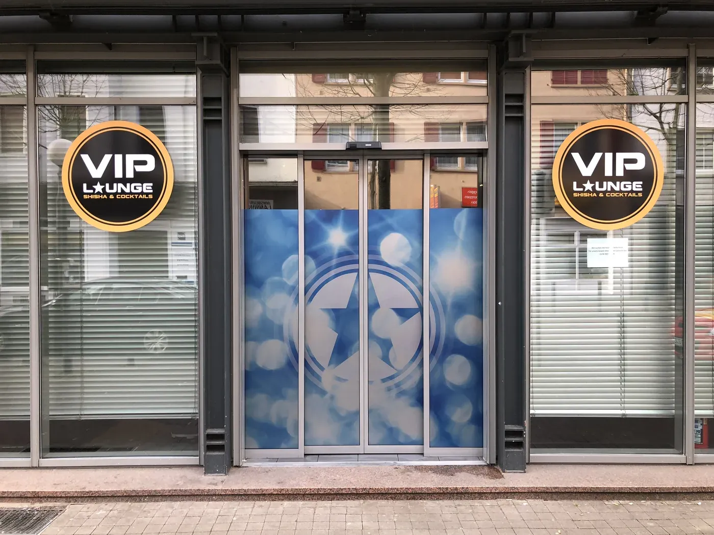Schaufenstergestaltung VIP Lounge
